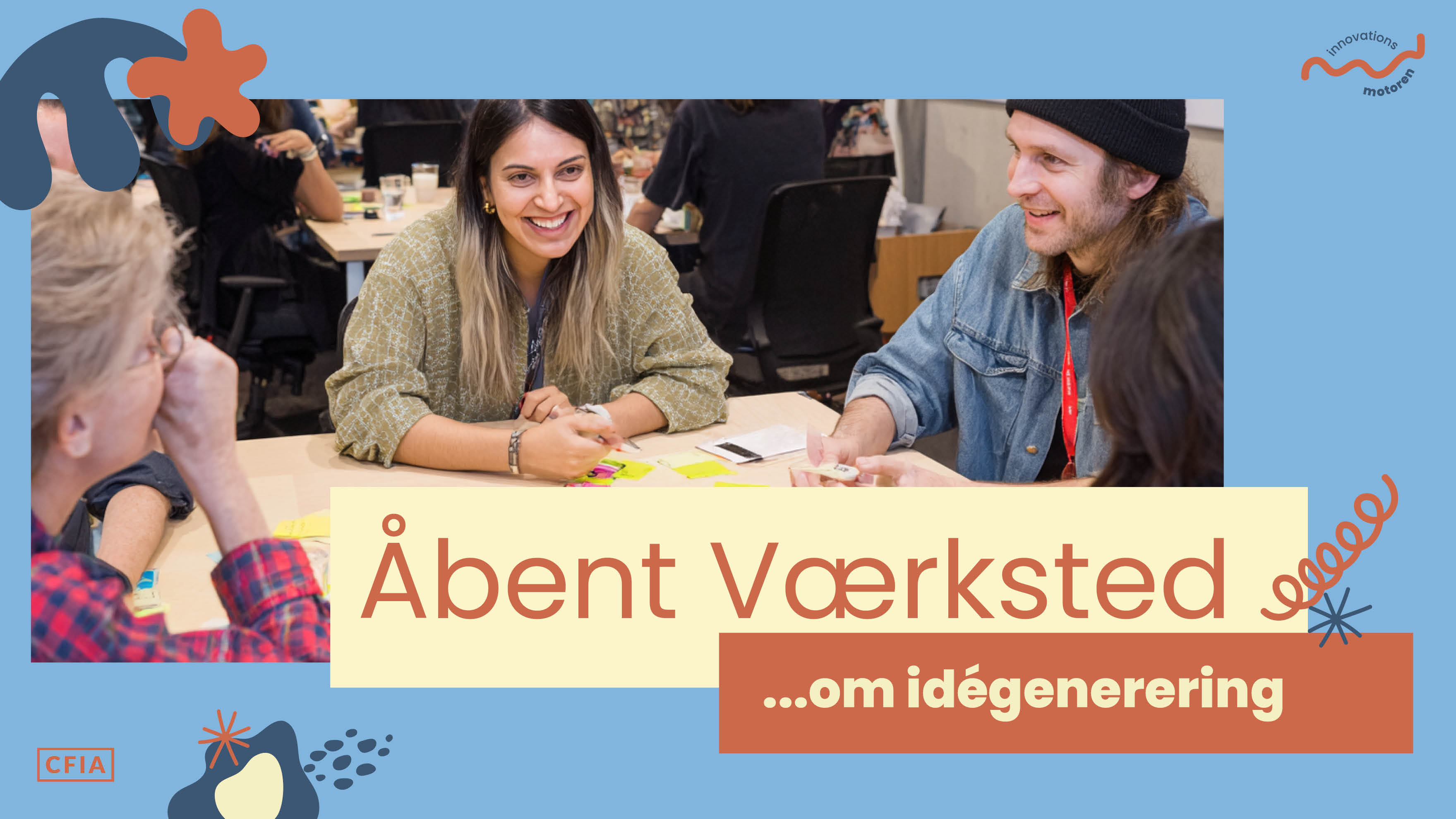 Åbent værksted om idegenerering. En person femlægger for to andre.