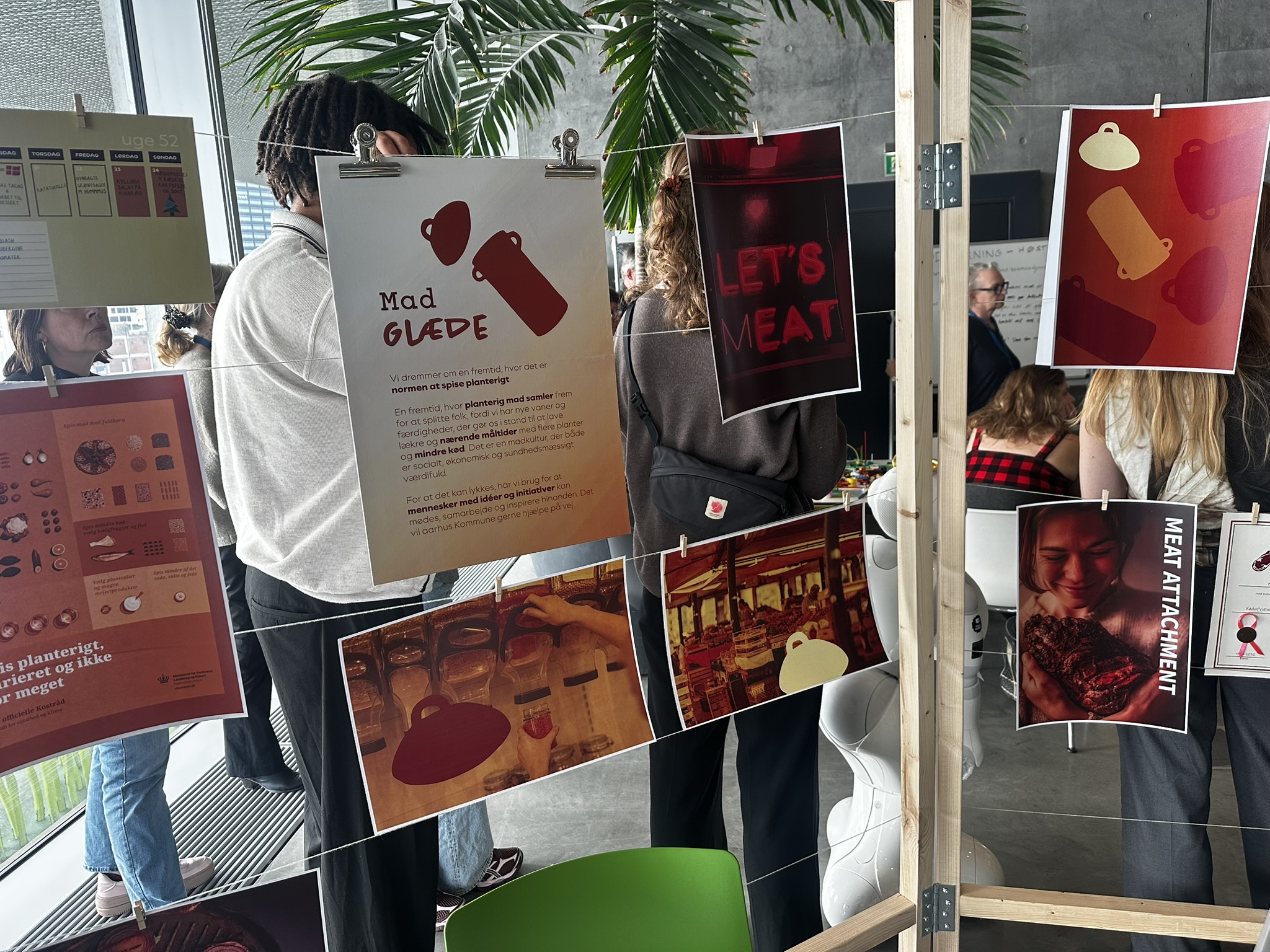 Udstilling af billeder og genstande fra fremtidens madglæde